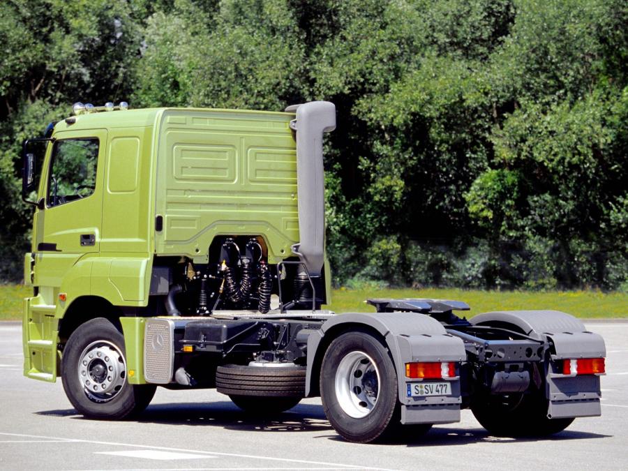  Mercedes-Benz Axor 1840 2001 года  (фото 11 из 20)
